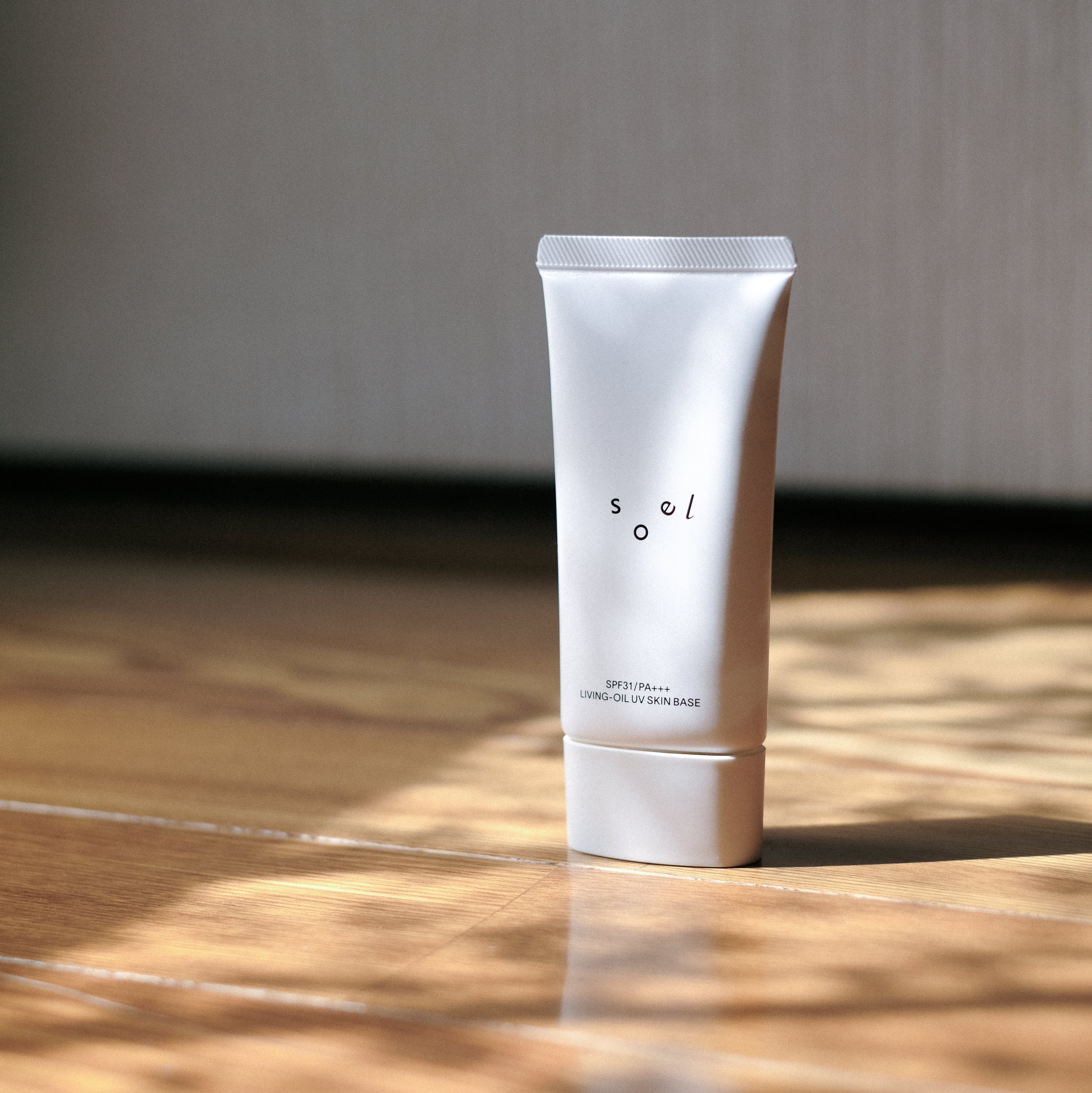 LIVING-OIL UV スキンベース 先行販売