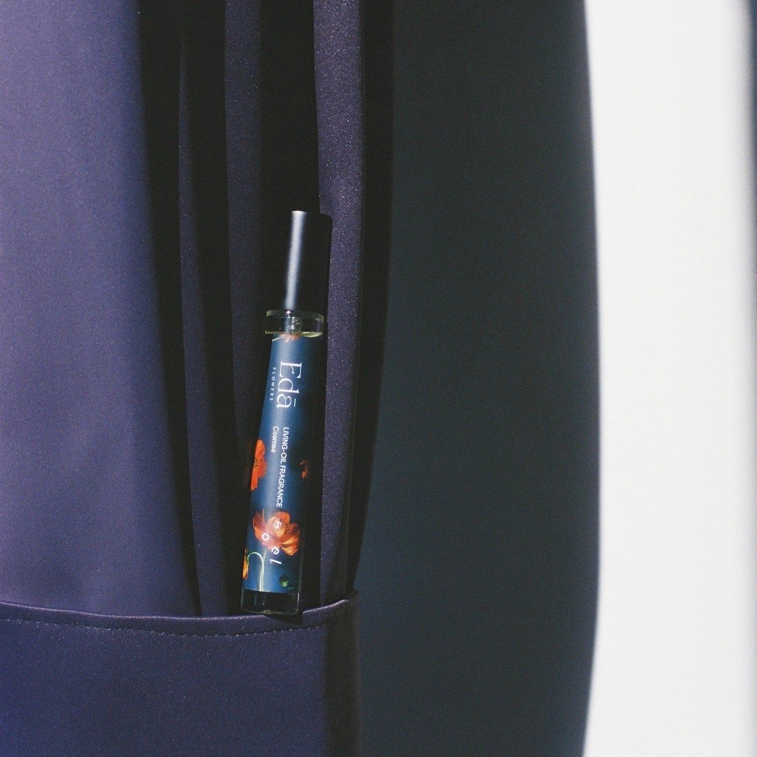 コラボ限定 Edā flowers × soel LIVING-OIL FRAGRANCE Cosmea(コスメア)