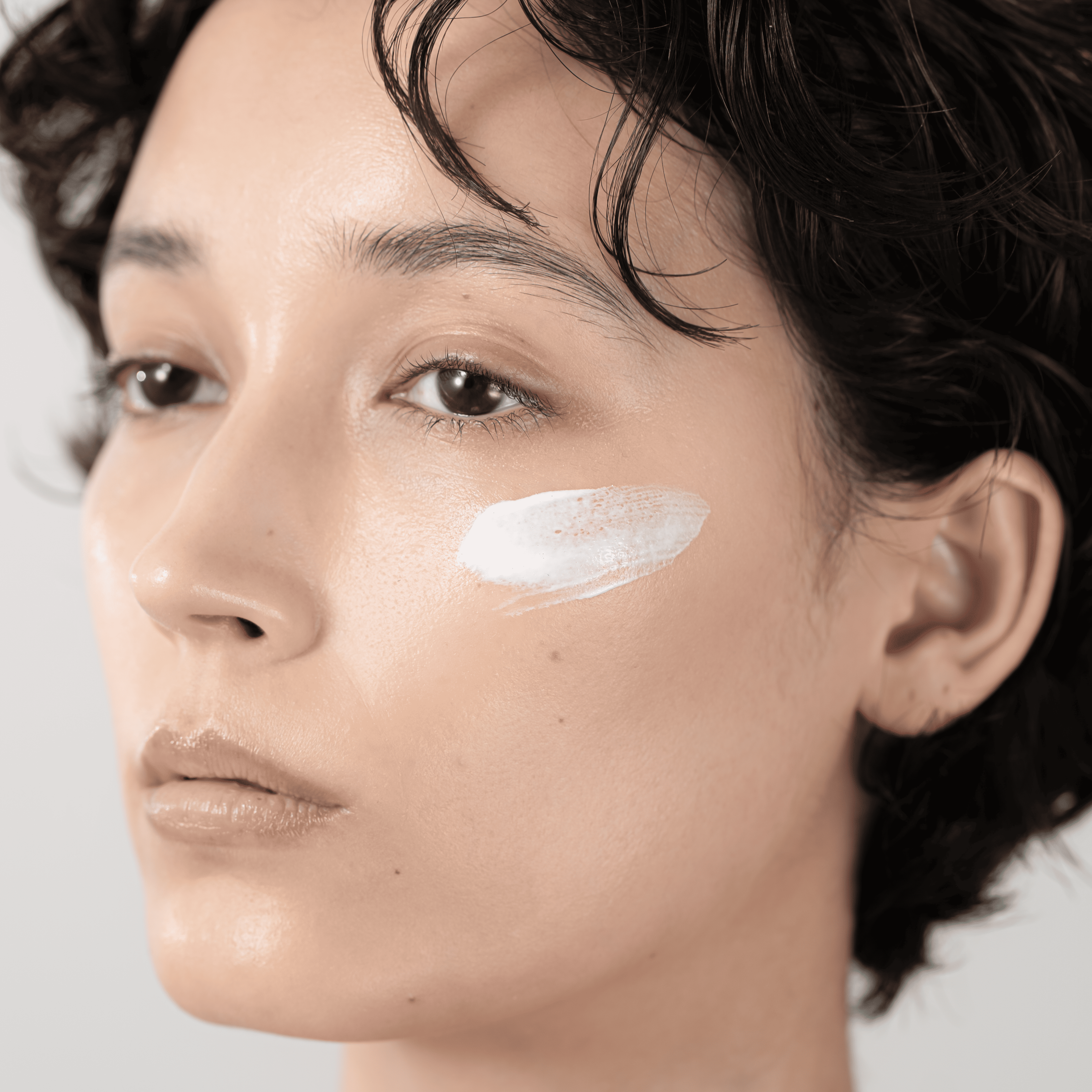 LIVING-OIL UV スキンベース〈SPF31・PA+++ 50g〉 (日焼け止めクリーム)