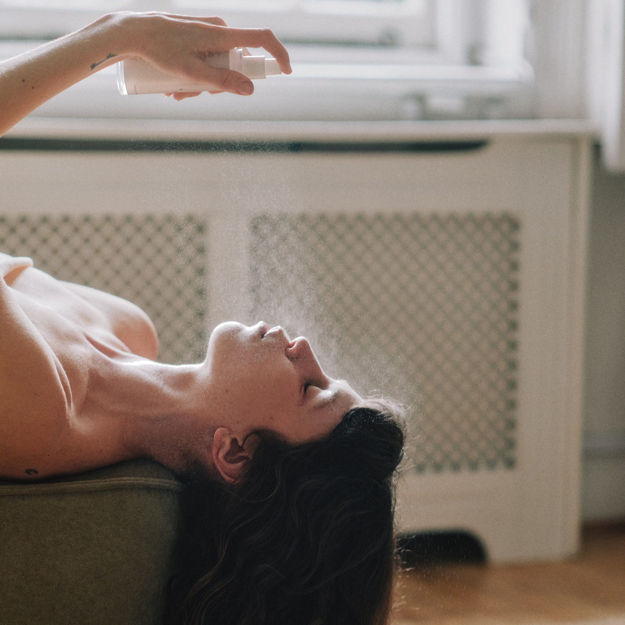 限定 LIVING-OIL AQUA MIST LOTION 100mL