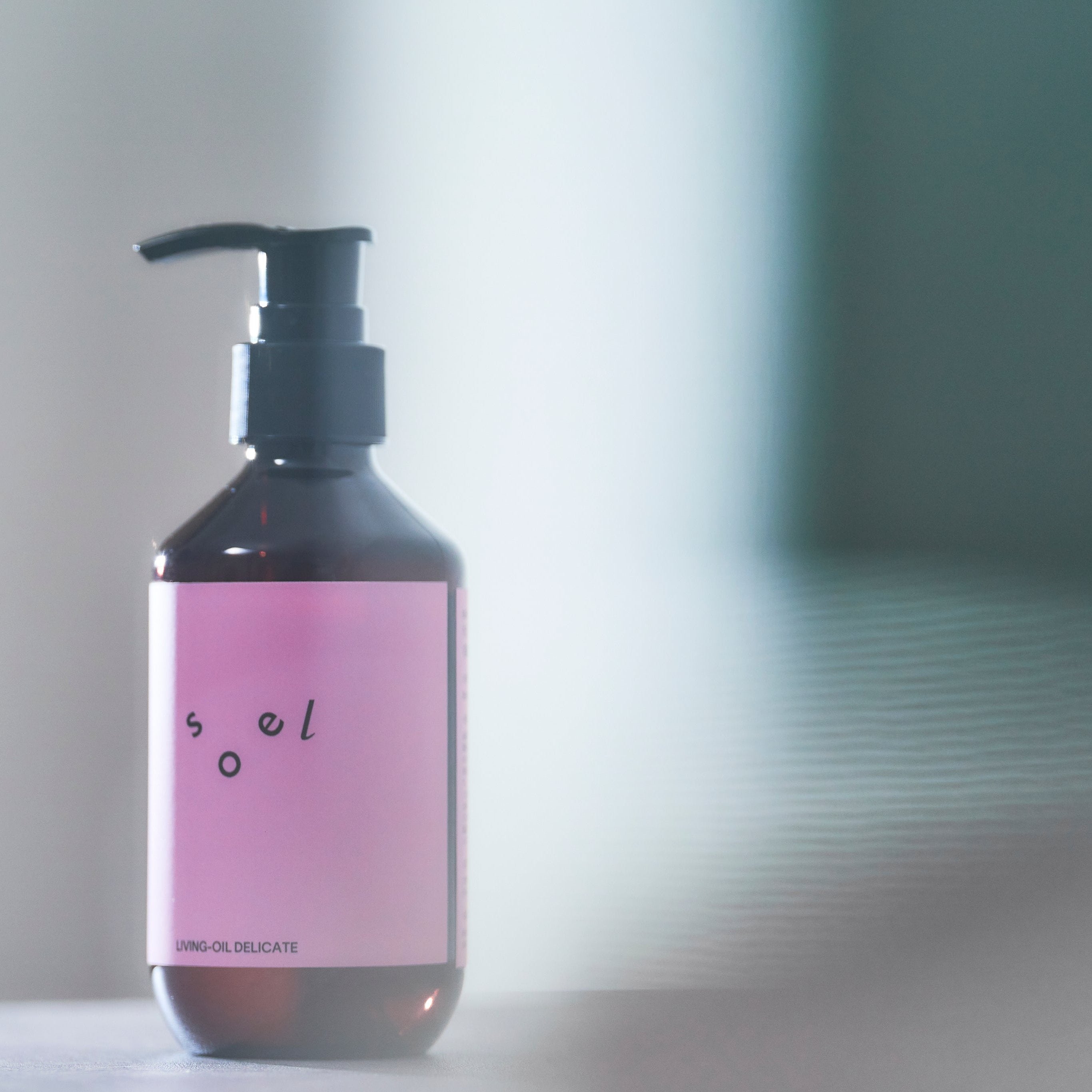 限定 LIVING-OIL DELICATE フェミニンオイル ビッグボトル 180mL